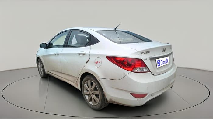 2011 Hyundai Verna FLUIDIC 1.6 VTVT SX, Petrol, Manual, 1,67,610 km, exterior