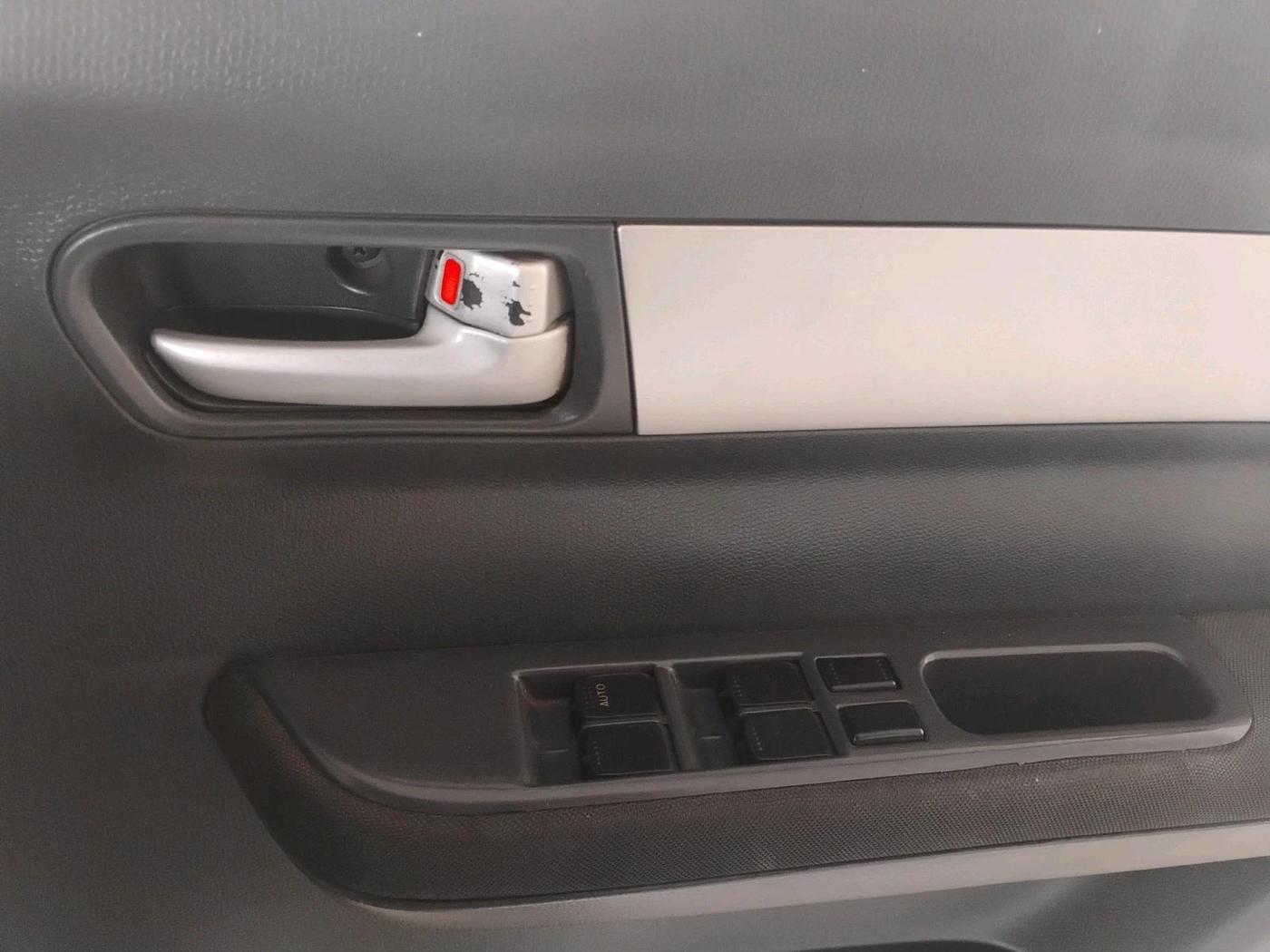 2011 Maruti Swift VXI, Petrol, Manual, 71,340 km, interior