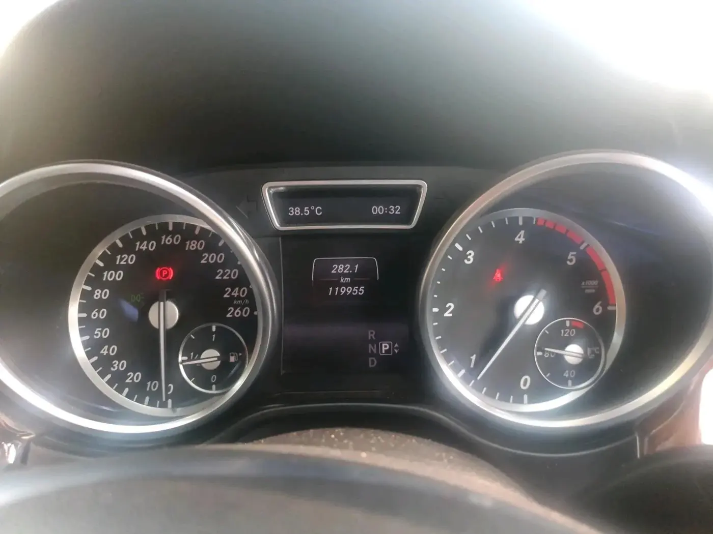 2014 Mercedes Benz Ml Class 250 CDI, Diesel, Automatic, 1,19,955 km, interior