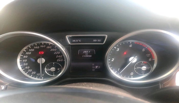 2014 Mercedes Benz Ml Class 250 CDI, Diesel, Automatic, 1,19,955 km, interior