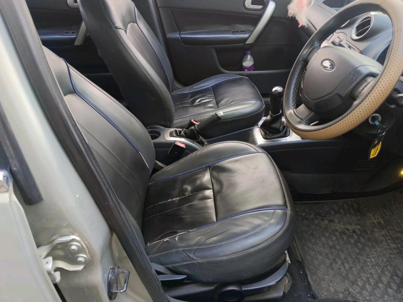 2012 Ford Fiesta STYLE PETROL MT, Petrol, Manual, 1,57,050 km, interior