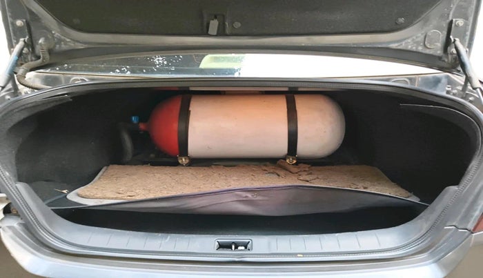 2011 Nissan Teana 250XV, CNG, Automatic, 1,11,761 km, exterior