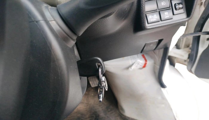 2024 Maruti Eeco 5 Str Ac CNG (O) , CNG, Manual, 27,578 km, interior