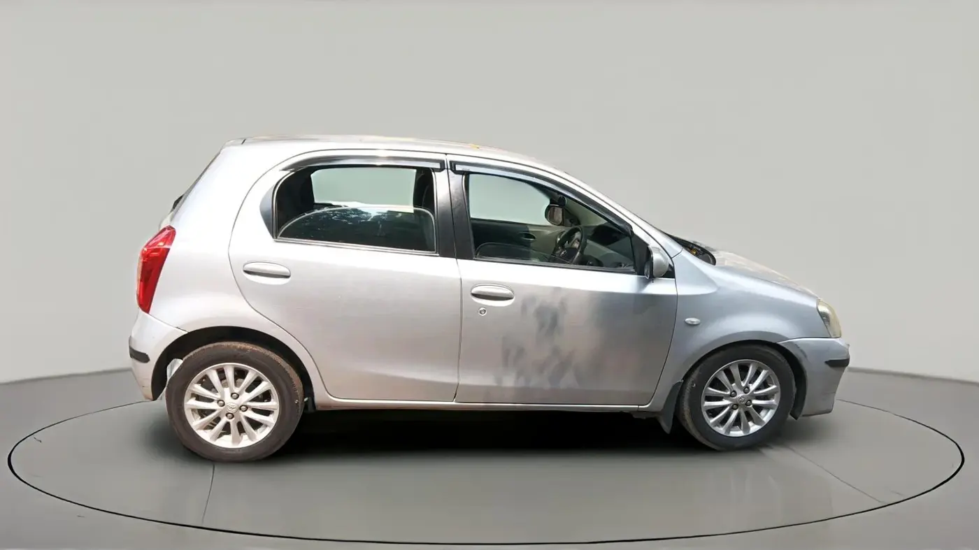 2011 Toyota Etios Liva V, Petrol, Manual, 37,092 km, exterior