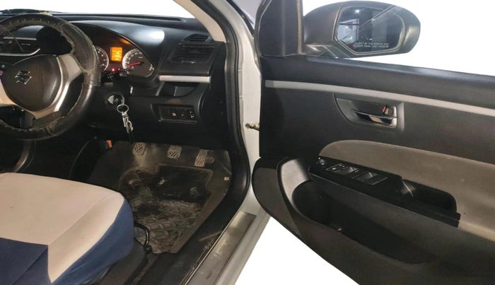 2013 Maruti Swift VXI, Petrol, Manual, 44,031 km, interior