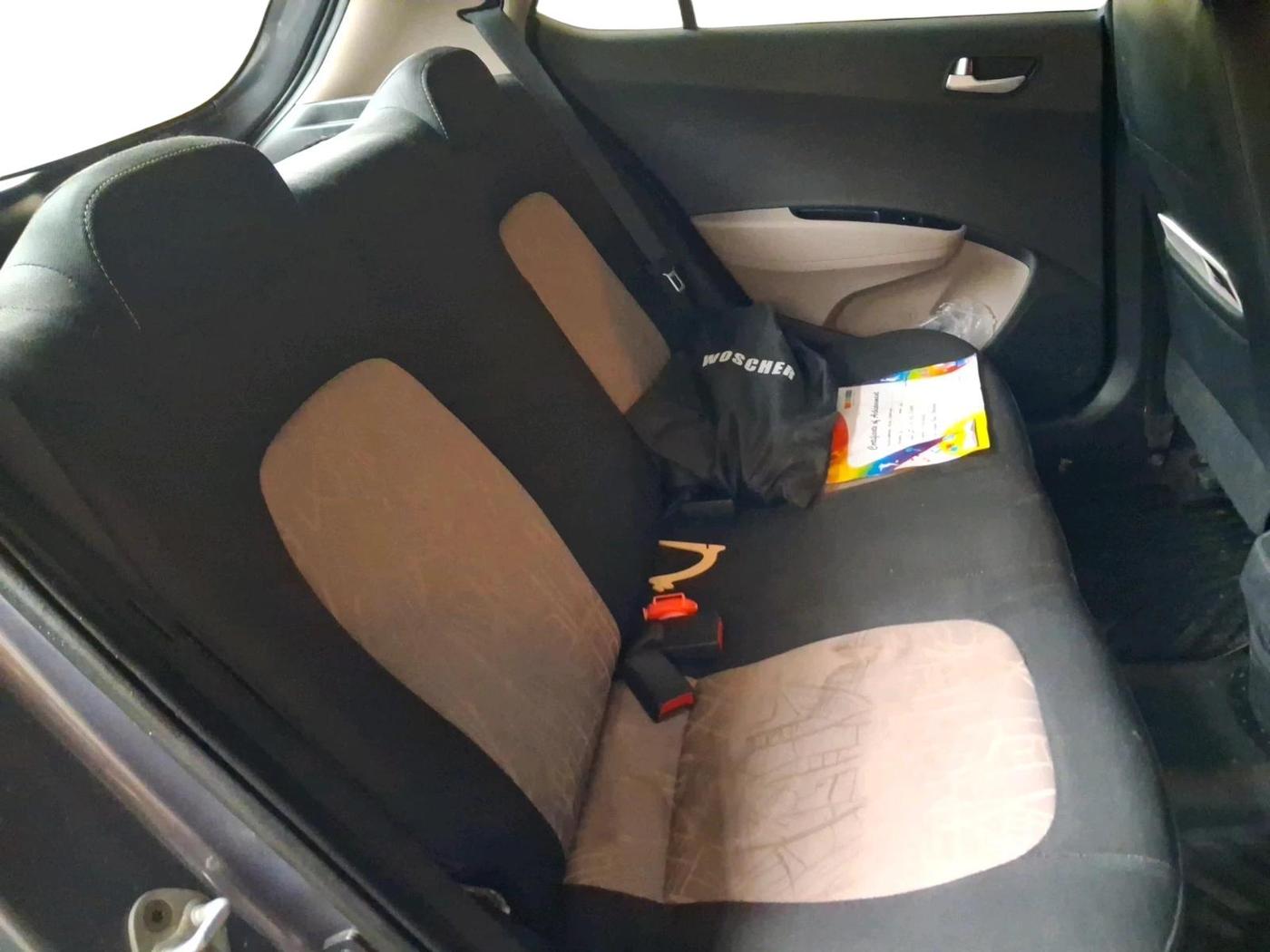 2017 Hyundai Grand i10 SPORTZ (O) AT 1.2 KAPPA VTVT, Petrol, Automatic, 50,224 km, interior