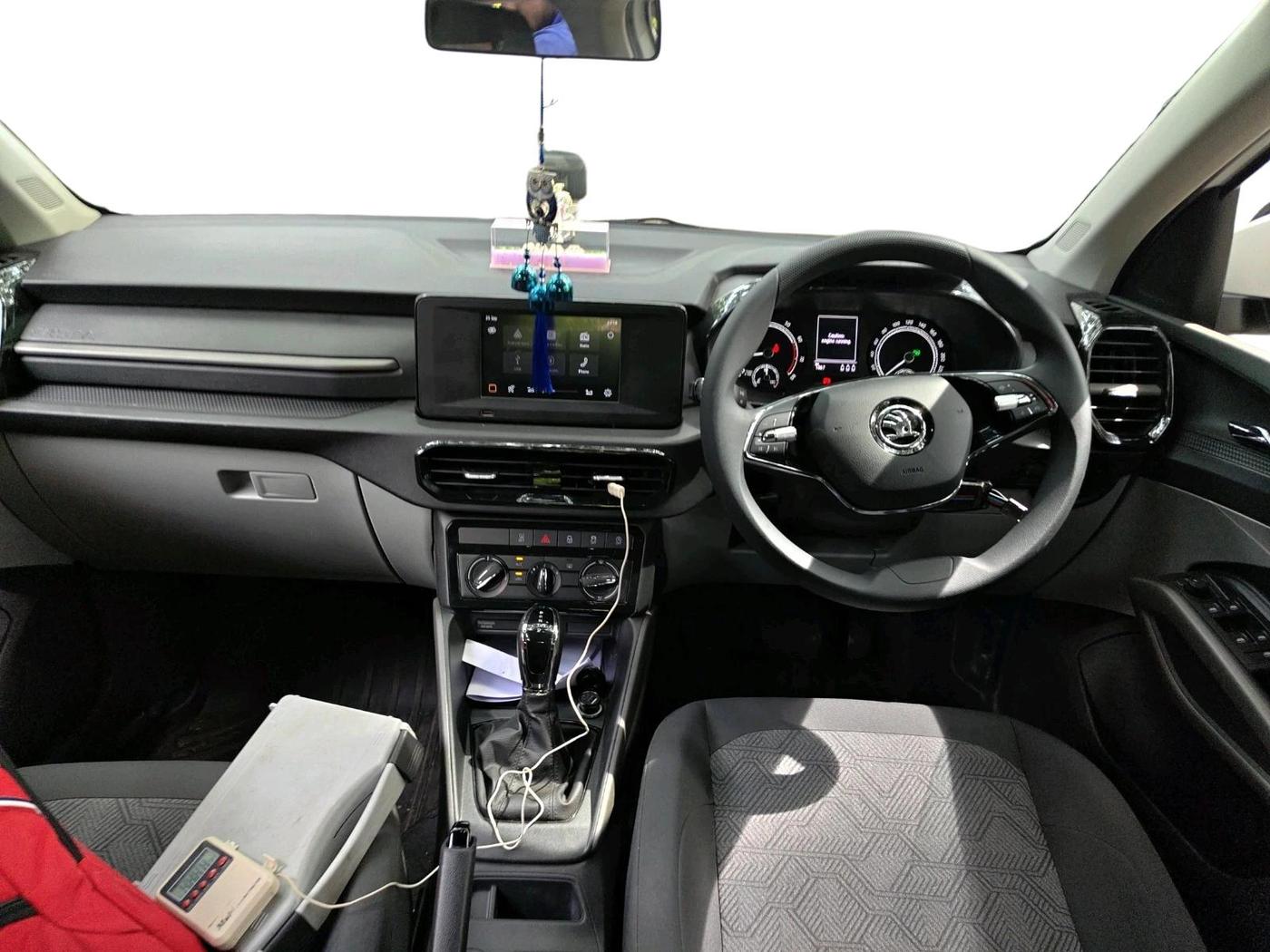 2025 Skoda Kylaq Signature AT, Petrol, Automatic, 1,467 km, interior