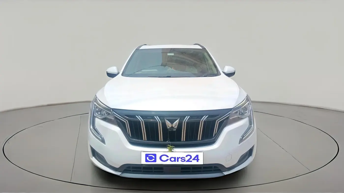 2024 Mahindra XUV700 AX 7 D AT 7 STR, Diesel, Automatic, 42,124 km, exterior