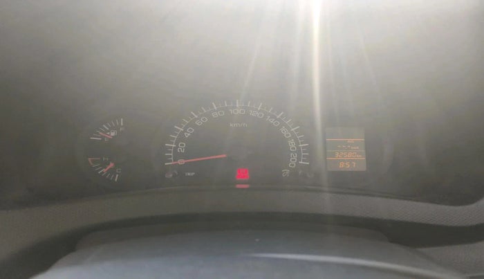 2013 Maruti Swift LXI, Petrol, Manual, 32,580 km, interior