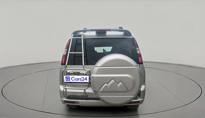 2011 Ford Endeavour 2.5L 4X2 MT, Diesel, Manual, 1,69,305 km, exterior