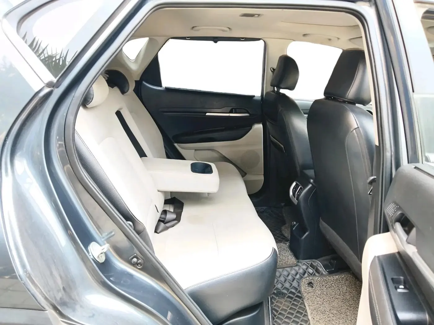 2022 KIA SONET HTX ANNIVERSARY EDITION 1.5, Diesel, Manual, 75,634 km, interior