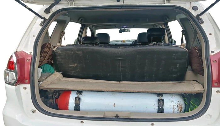 2017 Maruti Ertiga VXI CNG, CNG, Manual, 1,49,343 km, exterior