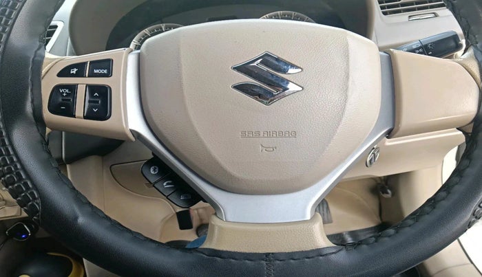 2017 Maruti Ertiga VXI CNG, CNG, Manual, 1,49,343 km, interior