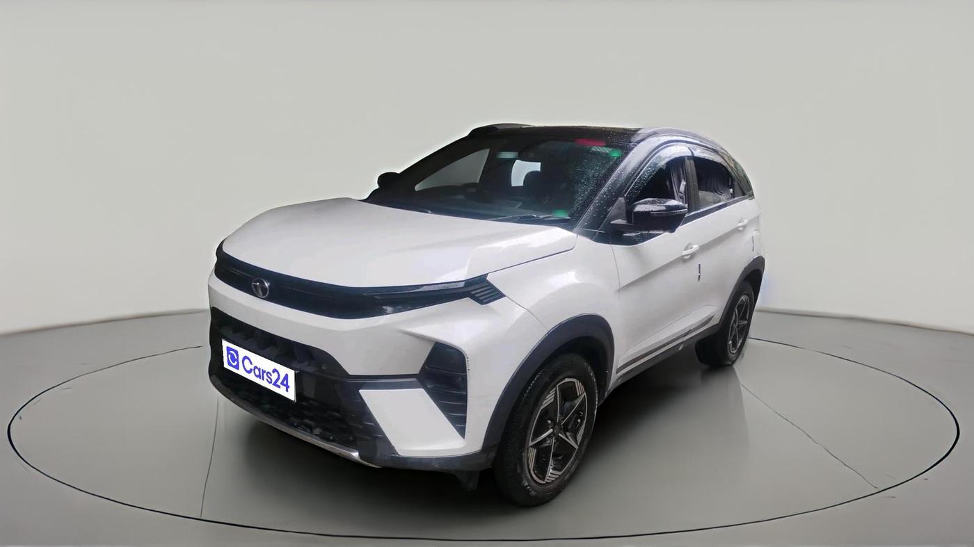 2023 Tata NEXON FEARLESS + SUNROOF AMT DUAL TONE 1.5 DIESEL, Diesel, Automatic, 65,622 km, exterior