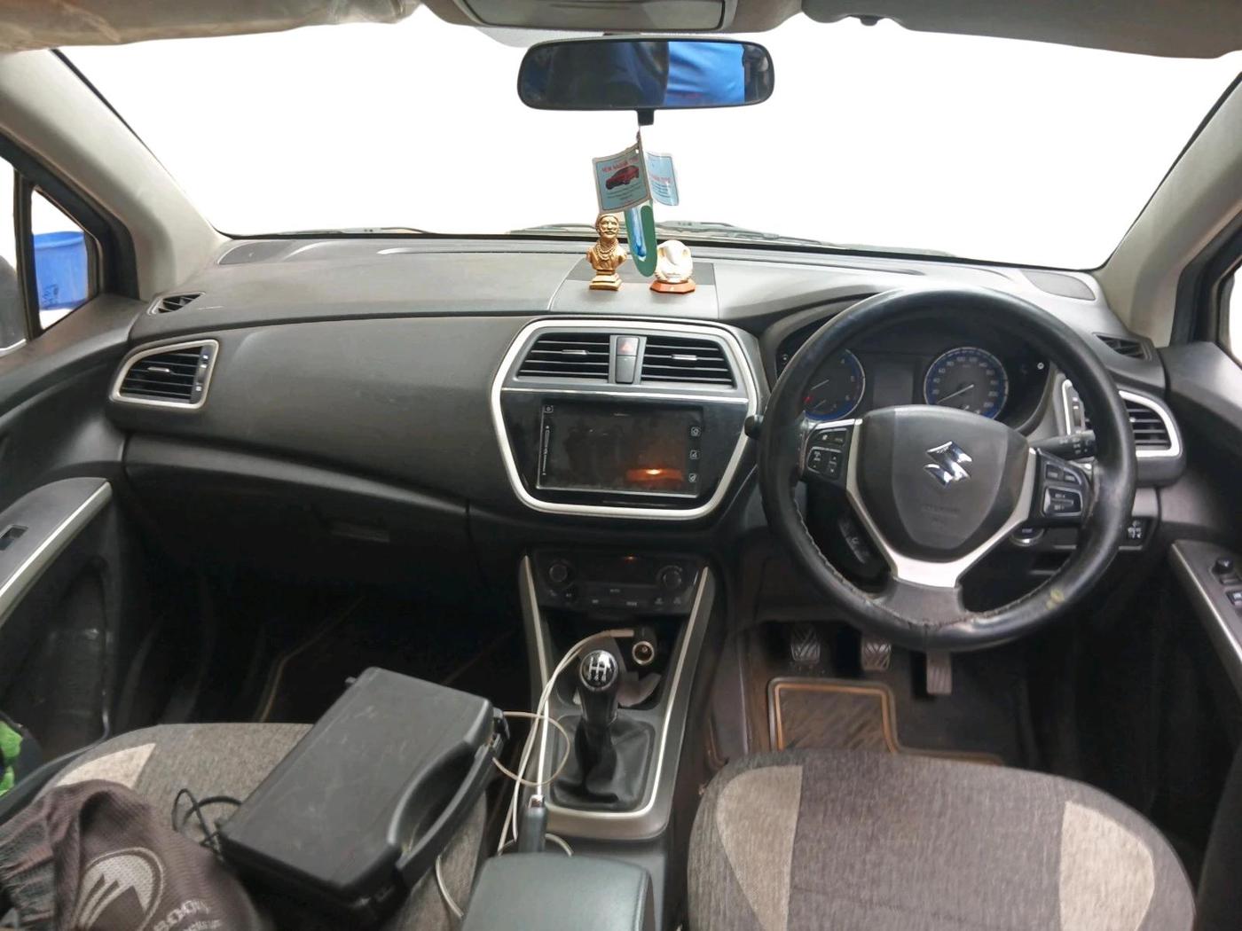 2017 Maruti S Cross ZETA 1.3, Diesel, Manual, 1,40,709 km, interior