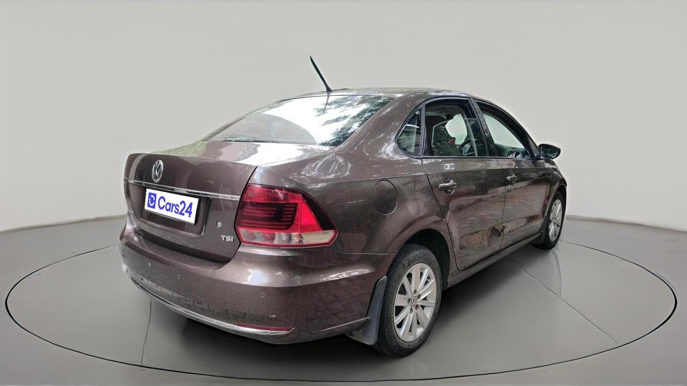 2016 Volkswagen Vento HIGHLINE PETROL AT, Petrol, Automatic, 47,820 km, exterior