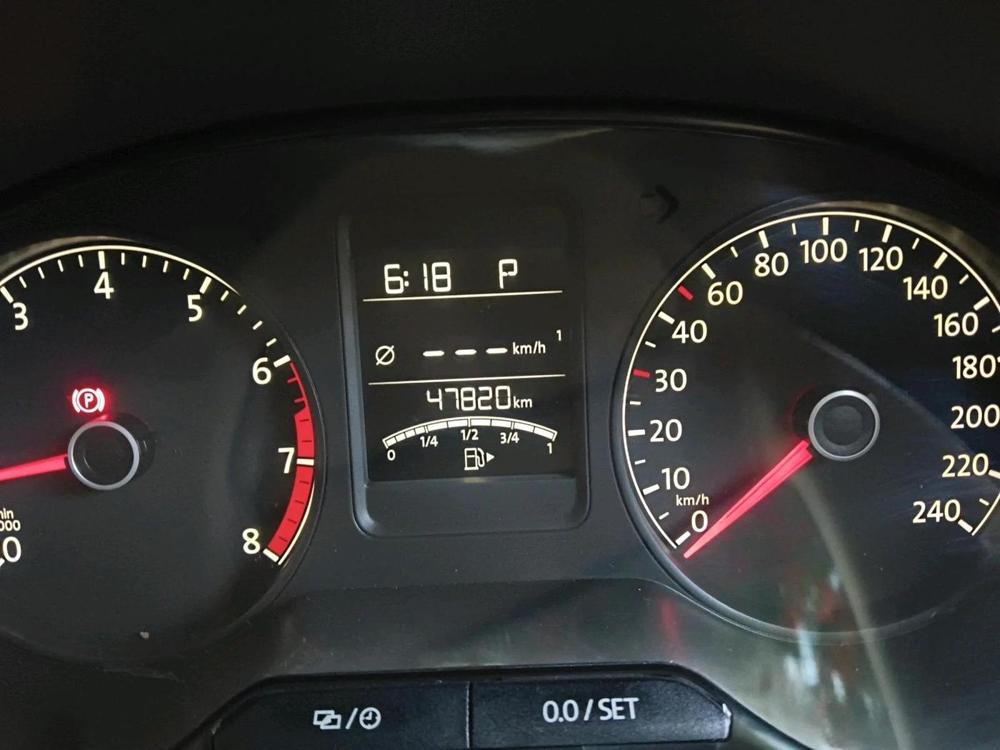 2016 Volkswagen Vento HIGHLINE PETROL AT, Petrol, Automatic, 47,820 km, interior