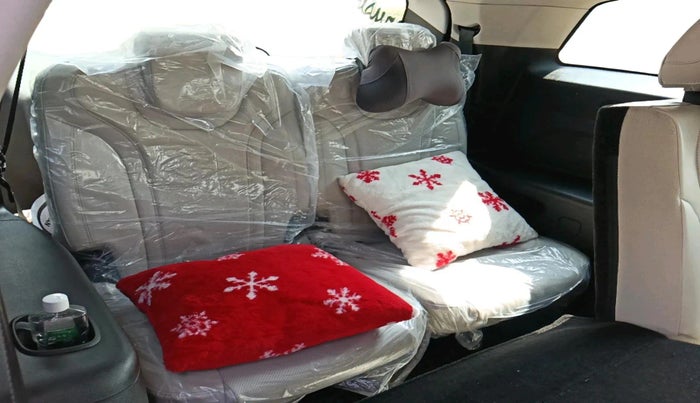 2025 Mahindra XUV700 AX7 Petrol MT 7 STR, Petrol, Manual, 4,173 km, interior