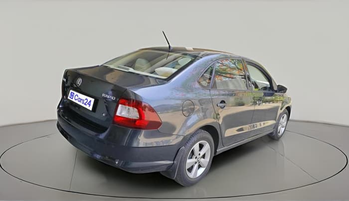 2017 Skoda Rapid AMBITION 1.6 MPI MT, Petrol, Manual, 76,262 km, exterior