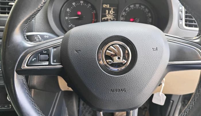 2017 Skoda Rapid AMBITION 1.6 MPI MT, Petrol, Manual, 76,262 km, interior