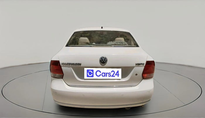 2013 Volkswagen Vento HIGHLINE 1.6 MPI, Petrol, Manual, 1,65,208 km, exterior