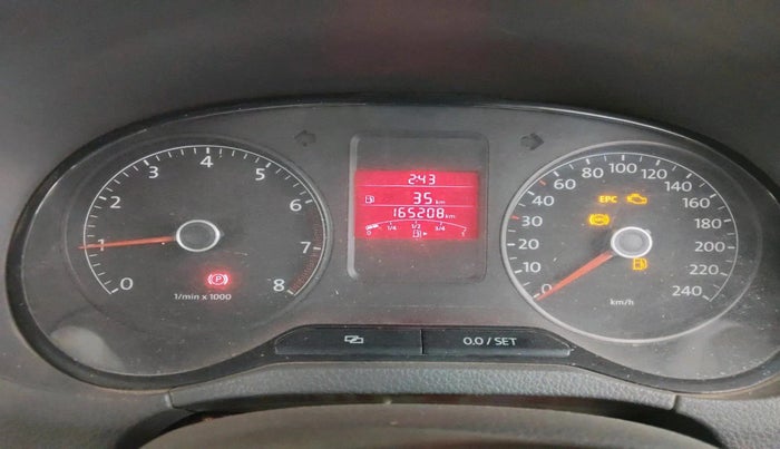 2013 Volkswagen Vento HIGHLINE 1.6 MPI, Petrol, Manual, 1,65,208 km, interior