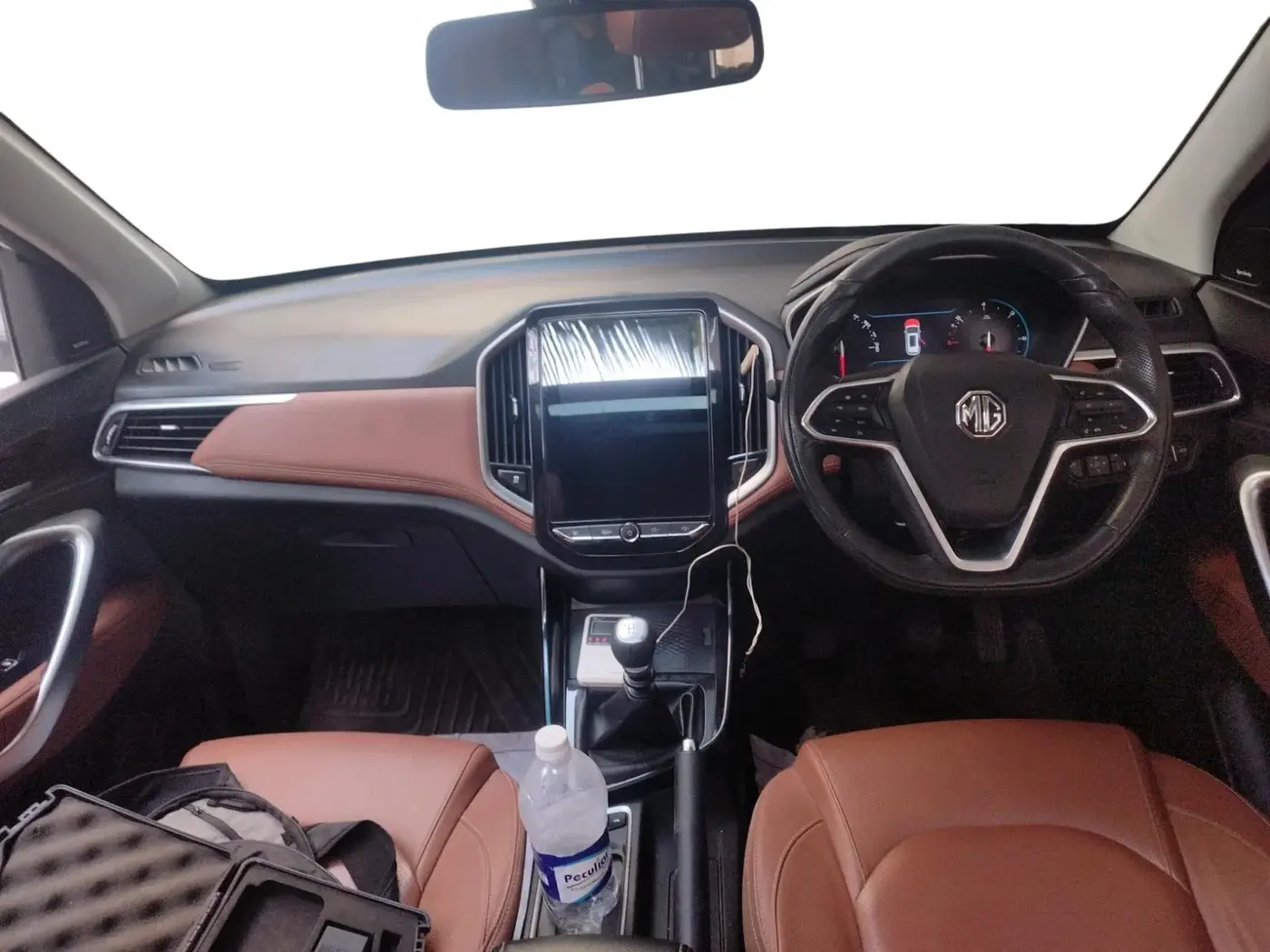 2022 MG HECTOR PLUS SHARP 1.5 PETROL TURBO HYBRID MT 6-STR, Petrol, Manual, 39,067 km, interior