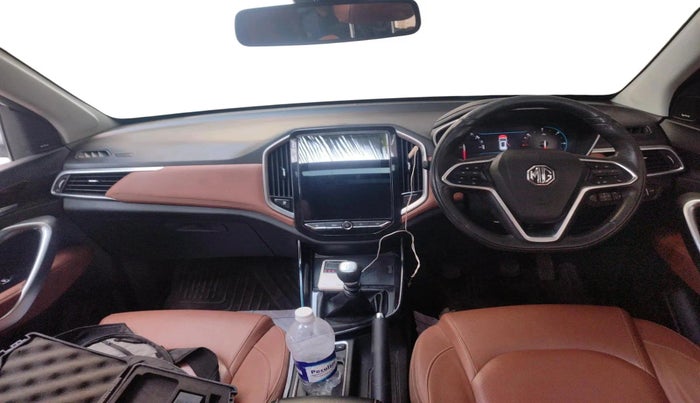 2022 MG HECTOR PLUS SHARP 1.5 PETROL TURBO HYBRID MT 6-STR, Petrol, Manual, 39,067 km, interior