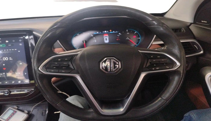 2022 MG HECTOR PLUS SHARP 1.5 PETROL TURBO HYBRID MT 6-STR, Petrol, Manual, 39,067 km, interior