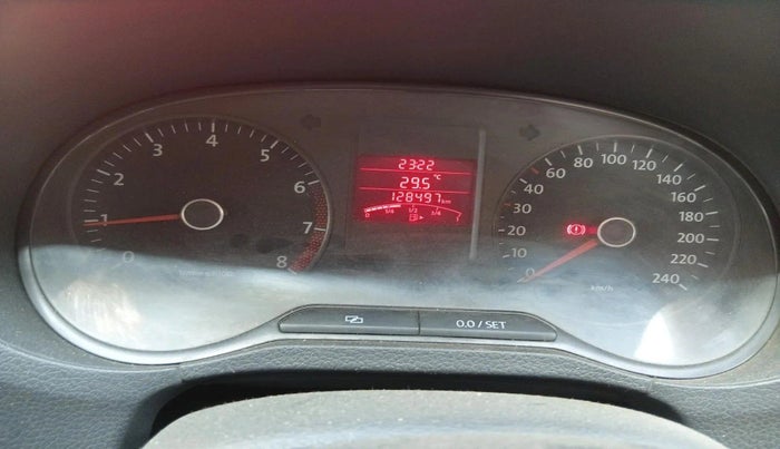 2010 Volkswagen Polo TRENDLINE 1.2L PETROL, CNG, Manual, 1,28,497 km, interior