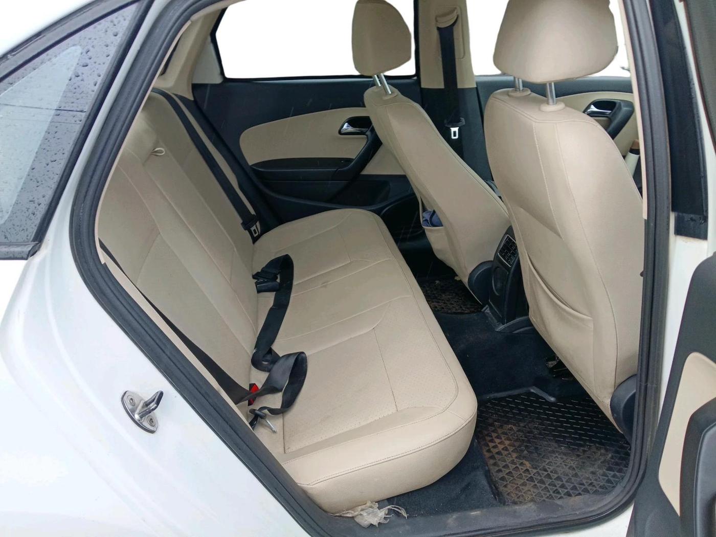 2017 Skoda Rapid STYLE 1.5 TDI AT, Diesel, Automatic, 1,41,210 km, interior