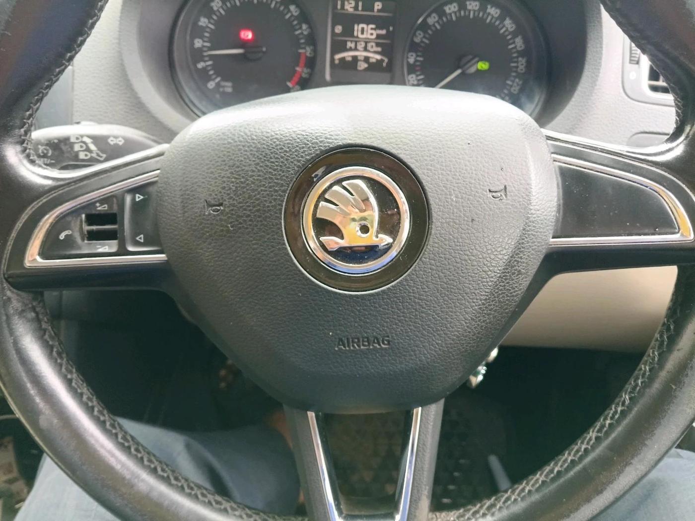 2017 Skoda Rapid STYLE 1.5 TDI AT, Diesel, Automatic, 1,41,210 km, interior