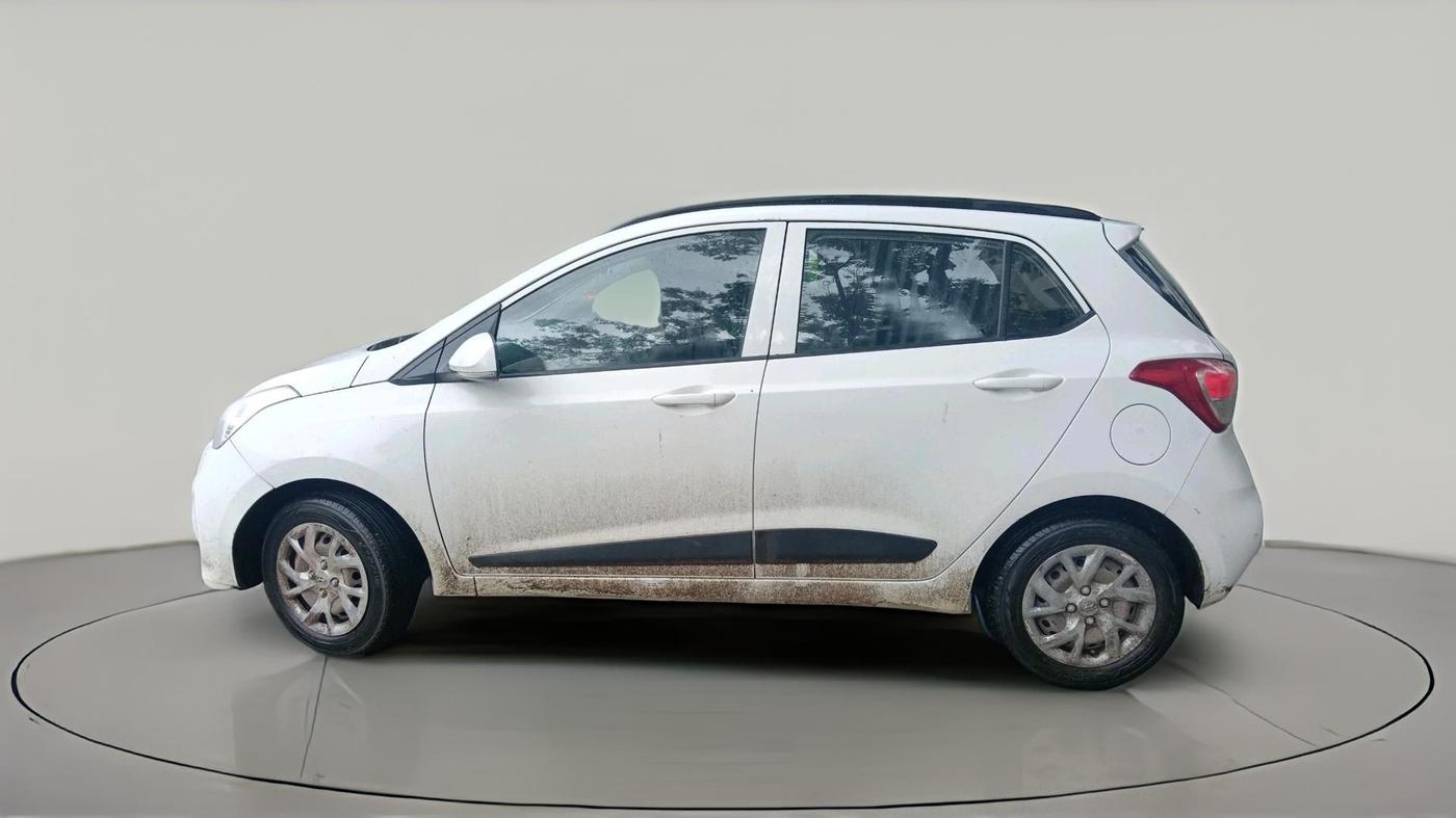 2018 Hyundai Grand i10 SPORTZ 1.2 KAPPA VTVT, CNG, Manual, 1,17,633 km, exterior