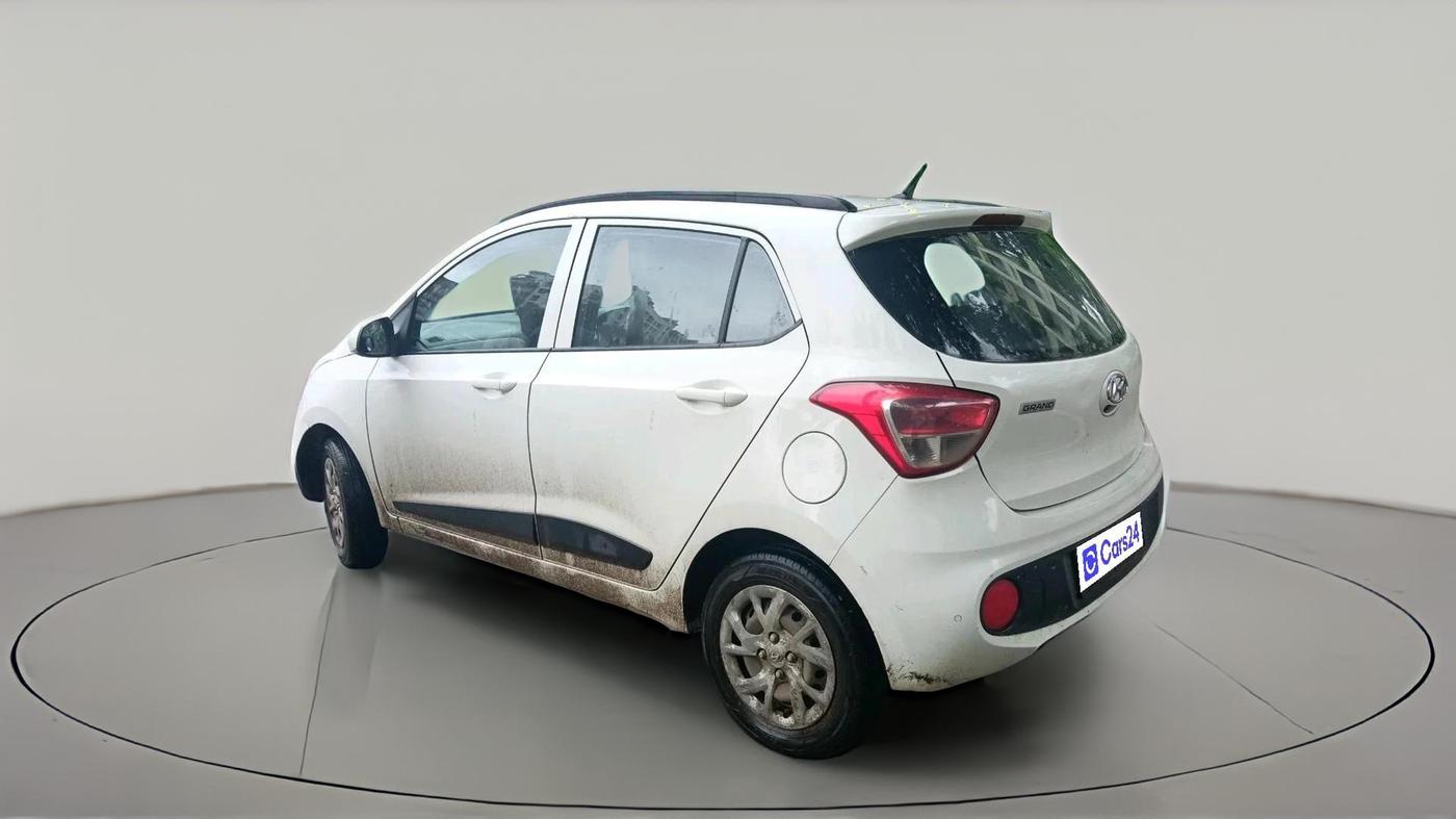 2018 Hyundai Grand i10 SPORTZ 1.2 KAPPA VTVT, CNG, Manual, 1,17,633 km, exterior