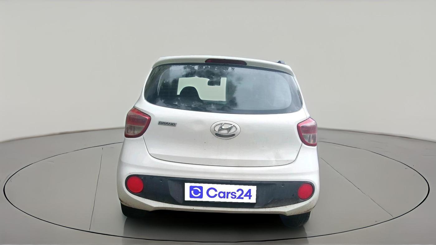 2018 Hyundai Grand i10 SPORTZ 1.2 KAPPA VTVT, CNG, Manual, 1,17,633 km, exterior