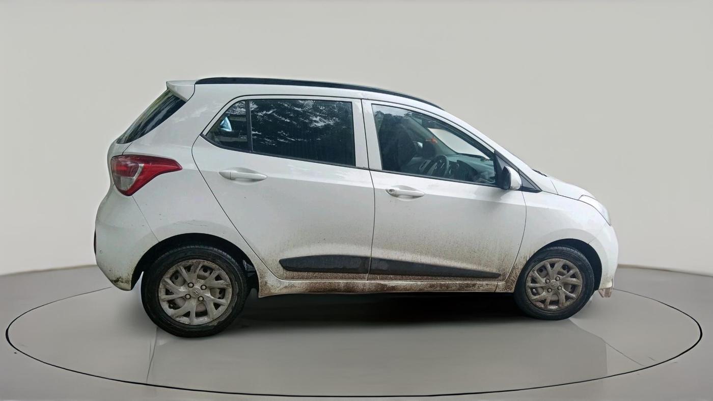 2018 Hyundai Grand i10 SPORTZ 1.2 KAPPA VTVT, CNG, Manual, 1,17,633 km, exterior