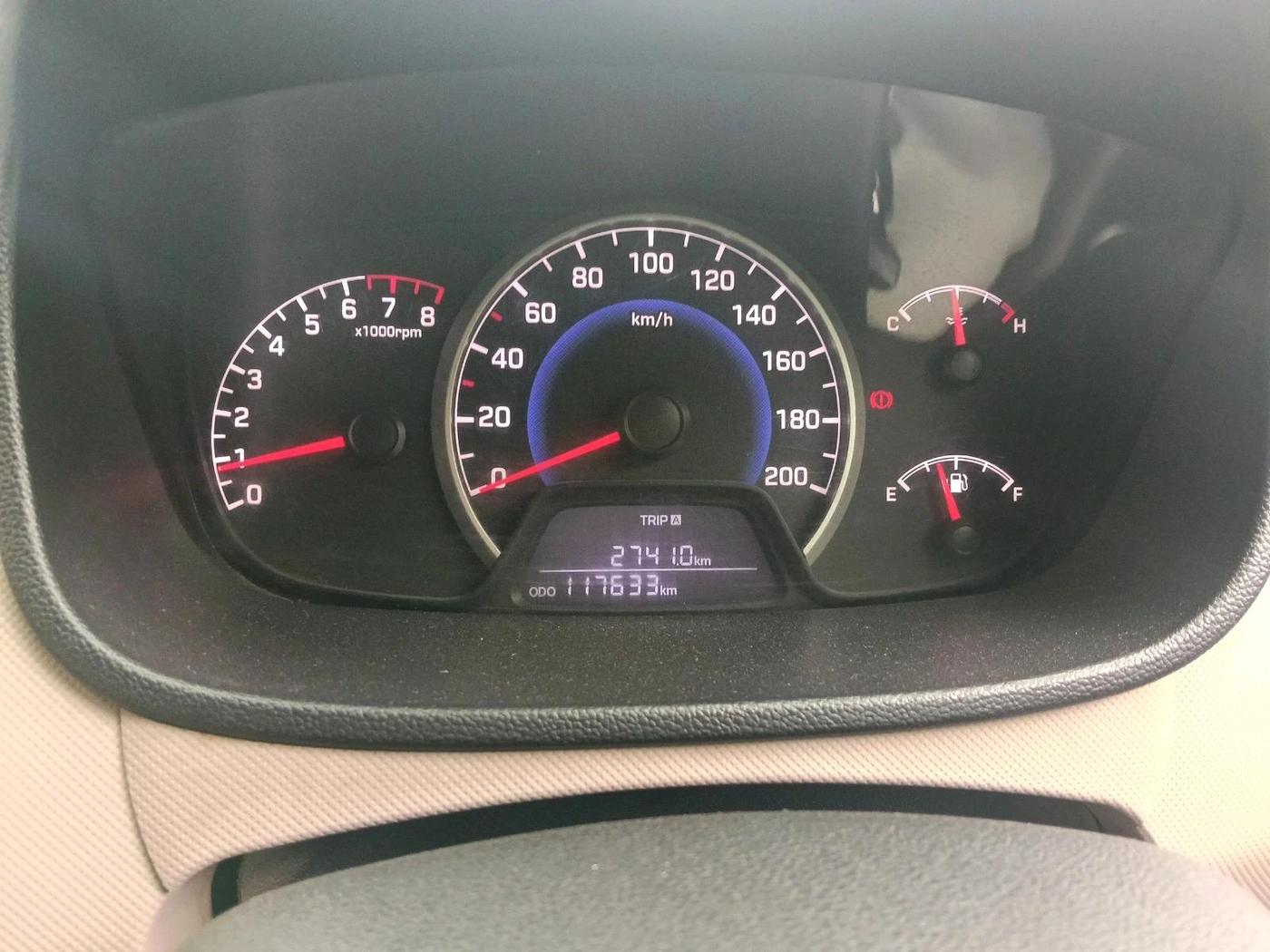 2018 Hyundai Grand i10 SPORTZ 1.2 KAPPA VTVT, CNG, Manual, 1,17,633 km, interior