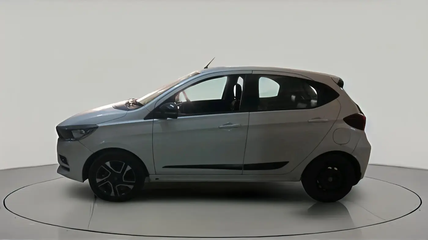2020 Tata Tiago XZ PLUS PETROL, Petrol, Manual, 1,92,189 km, exterior