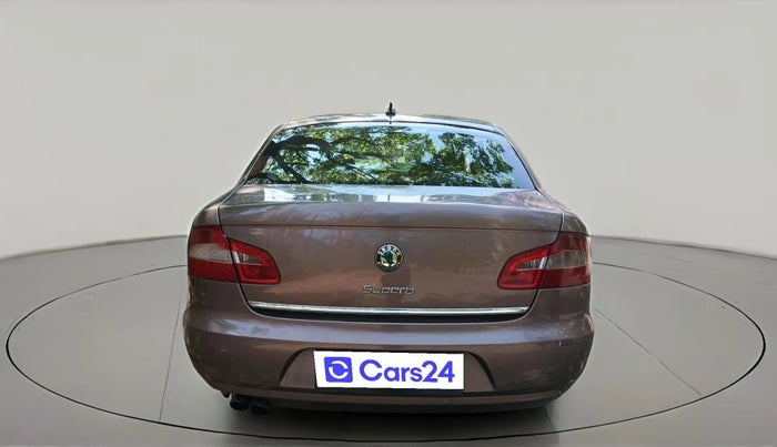 2010 Skoda Superb ELEGANCE 2.0 TDI CR AT, Diesel, Automatic, 1,38,461 km, exterior