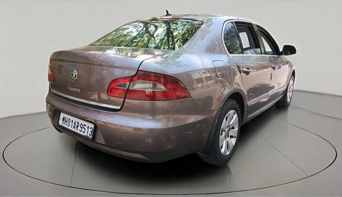 2010 Skoda Superb ELEGANCE 2.0 TDI CR AT, Diesel, Automatic, 1,38,461 km, exterior