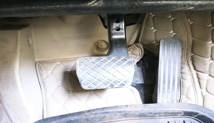 2010 Skoda Superb ELEGANCE 2.0 TDI CR AT, Diesel, Automatic, 1,38,461 km, interior