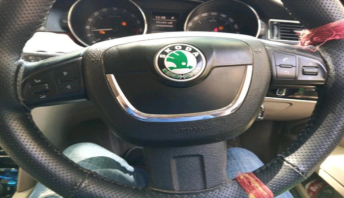 2010 Skoda Superb ELEGANCE 2.0 TDI CR AT, Diesel, Automatic, 1,38,461 km, interior