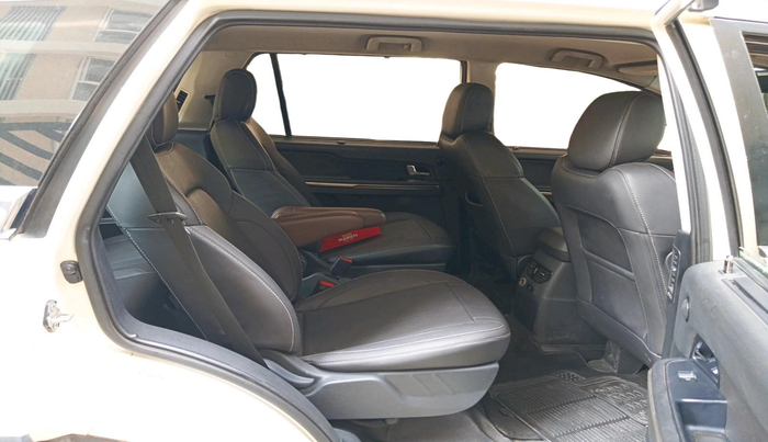 2017 Tata Hexa XT 4X2 7 STR, Diesel, Manual, 2,16,839 km, interior
