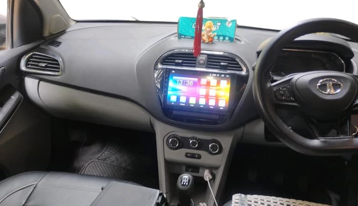 2021 Tata Tiago XT (O) PETROL, Petrol, Manual, 62,259 km, interior
