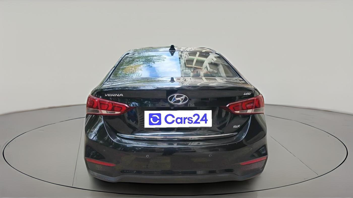 2019 Hyundai Verna 1.6 CRDI SX + AT, Diesel, Automatic, 70,128 km, exterior