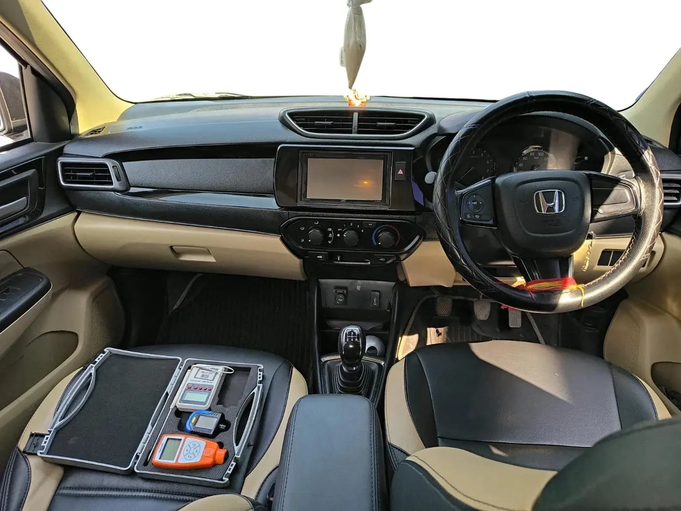 2018 Honda Amaze 1.2L I-VTEC S, Petrol, Manual, 52,289 km, interior