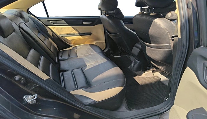 2018 Honda Amaze 1.2L I-VTEC S, Petrol, Manual, 52,289 km, interior