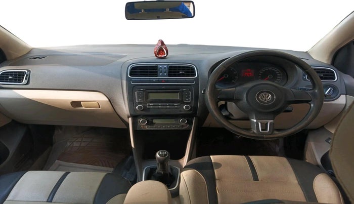 2011 Volkswagen Vento HIGHLINE 1.6 MPI, Petrol, Manual, 2,47,141 km, interior