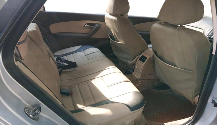 2011 Volkswagen Vento HIGHLINE 1.6 MPI, Petrol, Manual, 2,47,141 km, interior