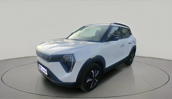 2025 Mahindra XUV 3XO MX2 1.5 Turbo Diesel, Diesel, Manual, 9,670 km, exterior